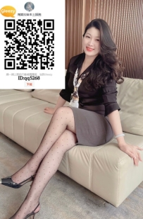 土城外送gleezy ID:qq5268 小奶貼身甜心 雖然不是巨乳 但口交技術很優