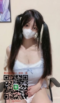 月亮 163cmE奶22歲 12K 喜歡奶茶的哥哥衝起來